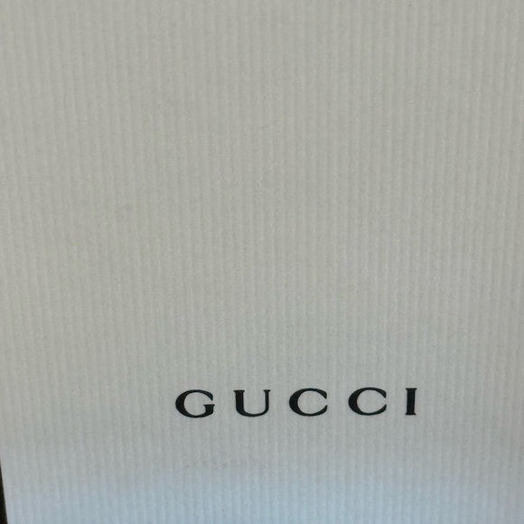 Gucci Small Black and White Gift Box in Very Good Condition - Picture 2 of 9